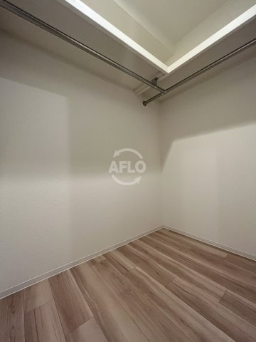 セレニテ堺筋本町リアンの収納|セレニテ堺筋本町リアン　ウォークインクローゼット