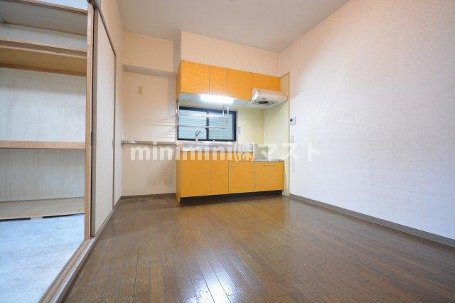 MEZON KAJIの居間・リビング