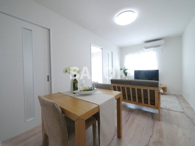 Starry春日の居間・リビング