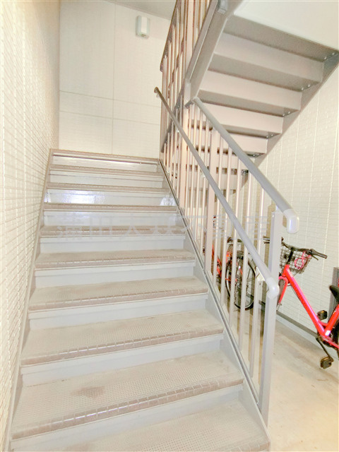 MJ(エムジェーキャッスルのその他共用部分|共用階段