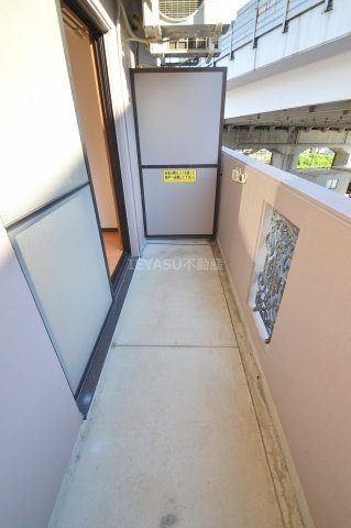 ネッサンスＫのバルコニー