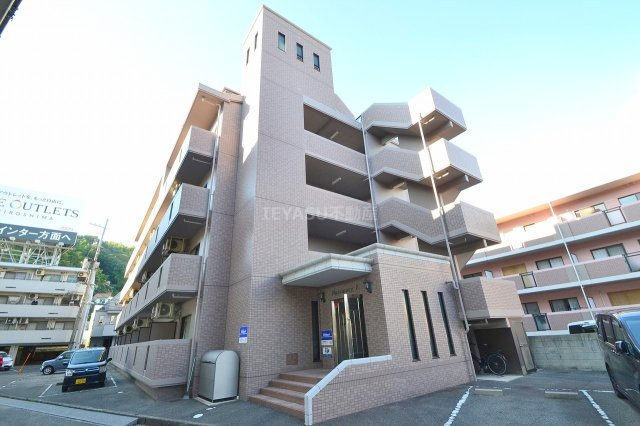 ネッサンスＫの外観