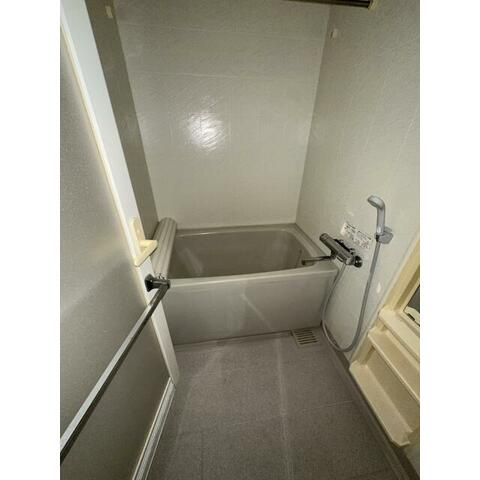 ベイサイトコート横浜の浴室|清潔感のある浴室♪