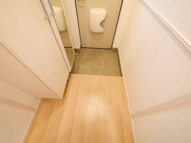 セレノ生駒Ⅰの玄関
