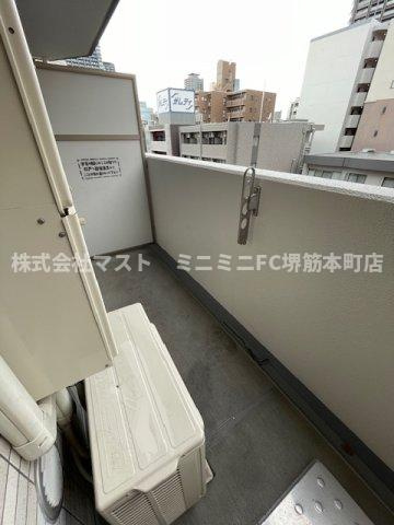 大阪市中央区東高麗橋の賃貸マンションのバルコニー