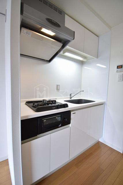 大阪市中央区本町橋の賃貸マンションのキッチン