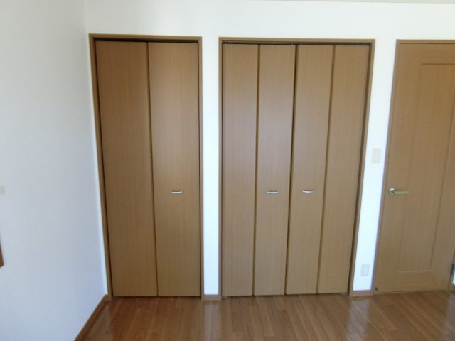 アイセイハイツIIの収納