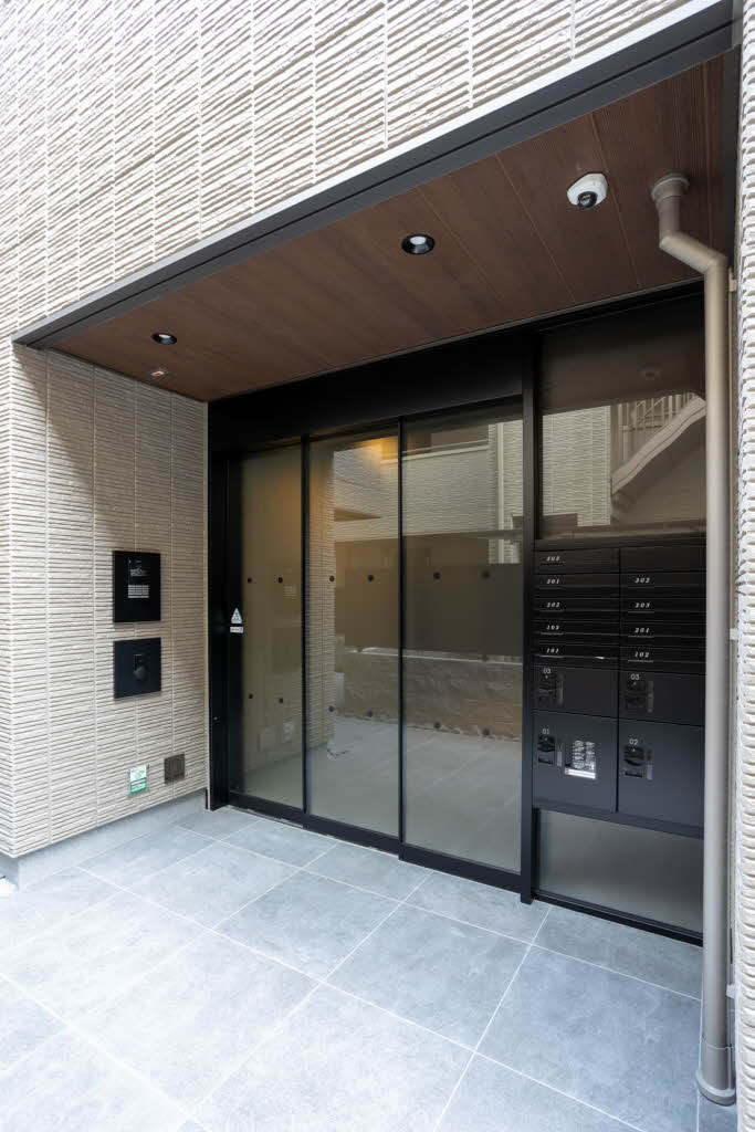 ラメゾンデプレズィールのエントランス|ラ　メゾン　デ　プレズィール　エントランス