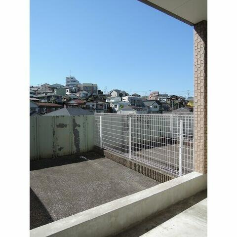 サウスポート上大岡のバルコニー