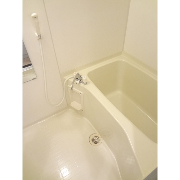 サウスポート上大岡の浴室