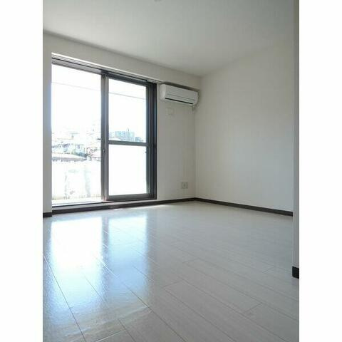 サウスポート上大岡の居間・リビング