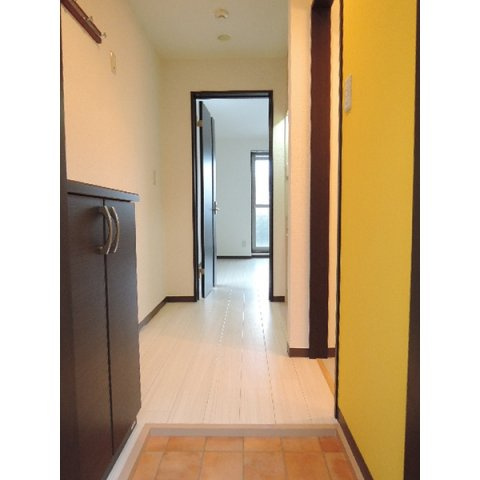 サウスポート上大岡の玄関