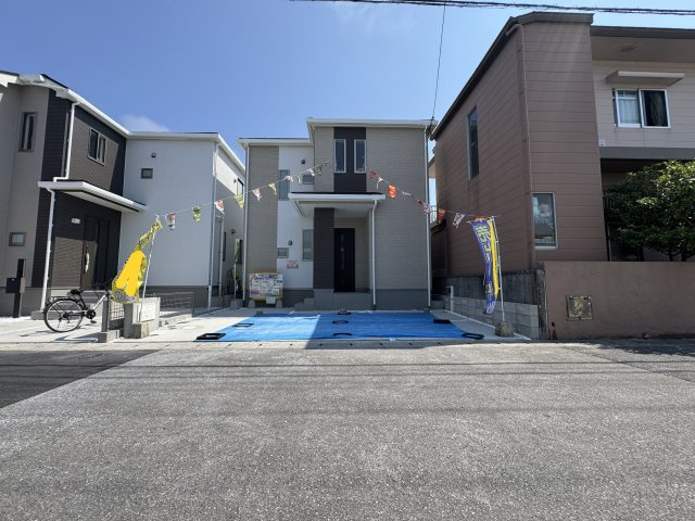 糸満市西崎町（全2棟）ラストA号棟の外観|A号棟　並列駐車3台可♪