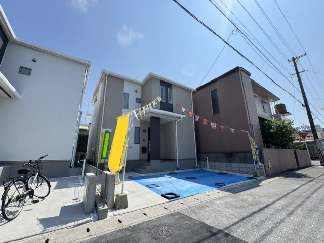 糸満市西崎町（全2棟）ラストA号棟の外観|A号棟　並列駐車3台可♪