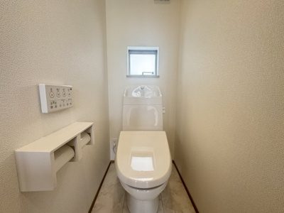 【トイレ】 | 糸満市西崎町（全2棟）ラストA号棟 | ※同仕様写真です