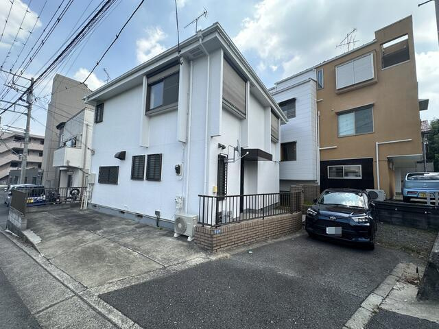 川崎市多摩区菅北浦３丁目の一戸建て