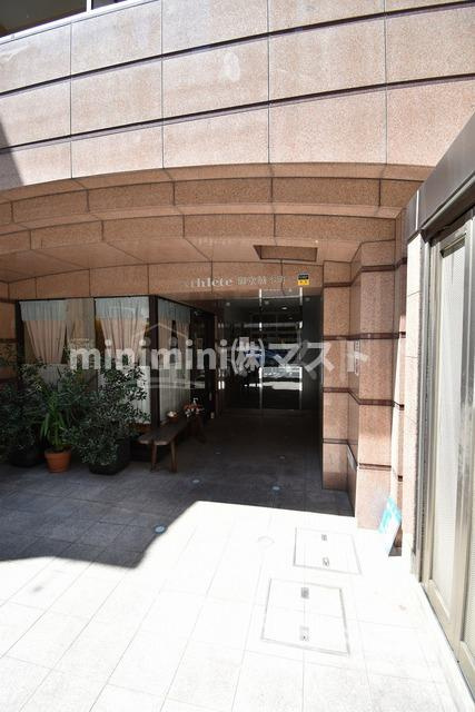 アスリート御堂筋本町のエントランス