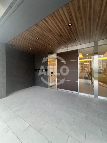 Alivis北梅田のエントランス|Alivis北梅田　エントランス