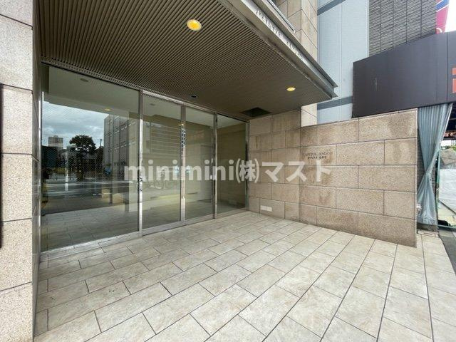 キャピトル安堂寺のエントランス