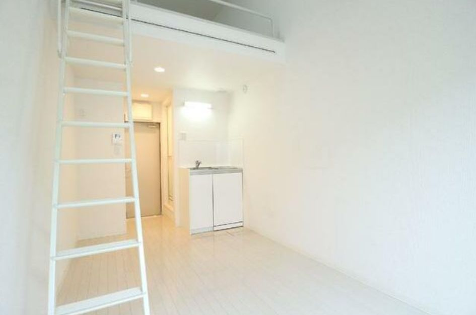 クレセール田端の洋室