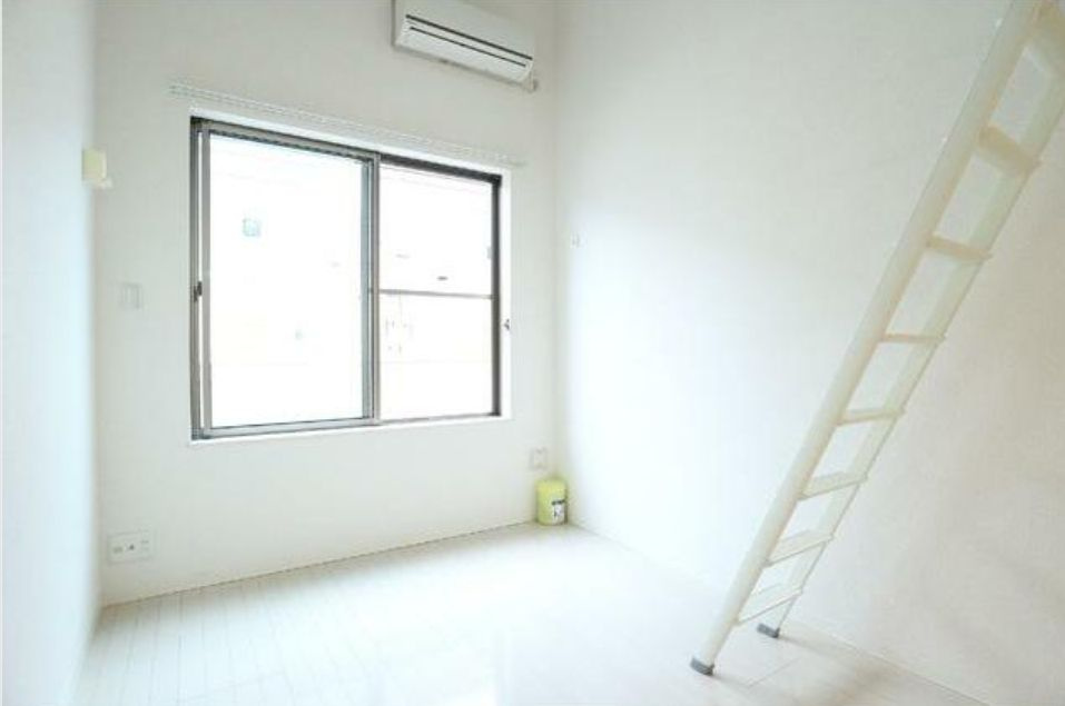 クレセール田端の居間・リビング|ホワイトフローリング