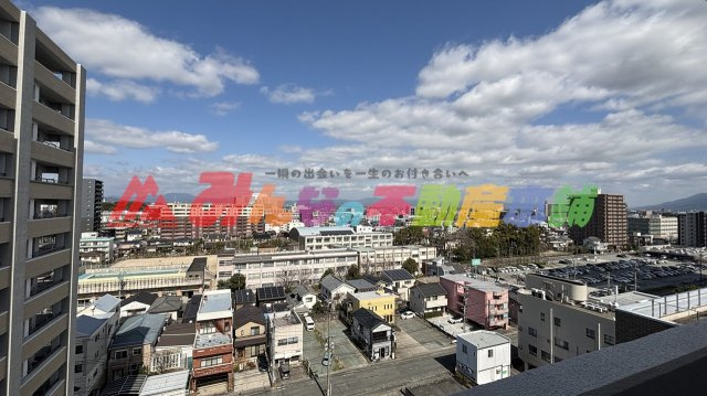 ＭＪＲ久留米城南の展望|北側の洋室よりの眺望で城南中学校が見えます。