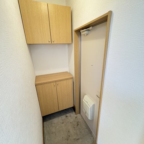 メゾンシエナⅡの玄関