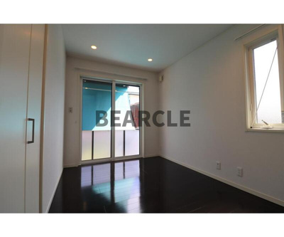 【洋室】 | カーサ・デッラルベーロ・カネコ・釜座邸