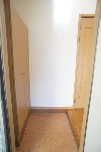 文京壱番館の玄関