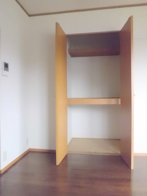 ガーデンヒルズの収納