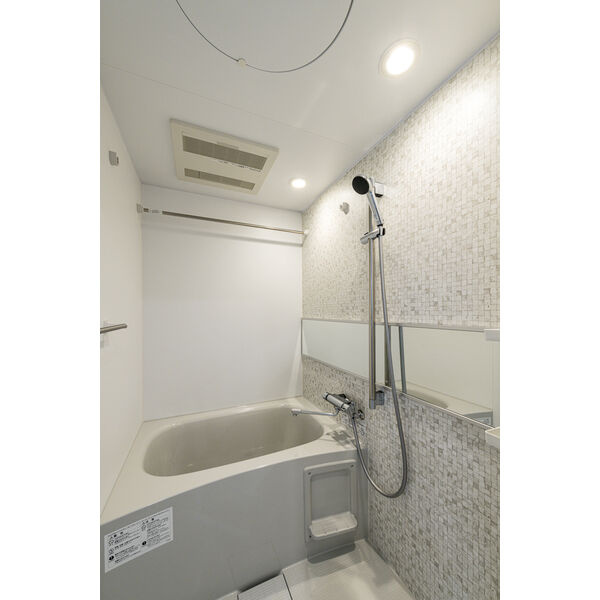 ザ・ラウンジ大須の浴室