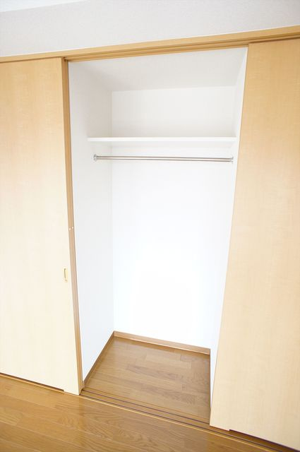 マリンパレス登戸の収納|クローゼット