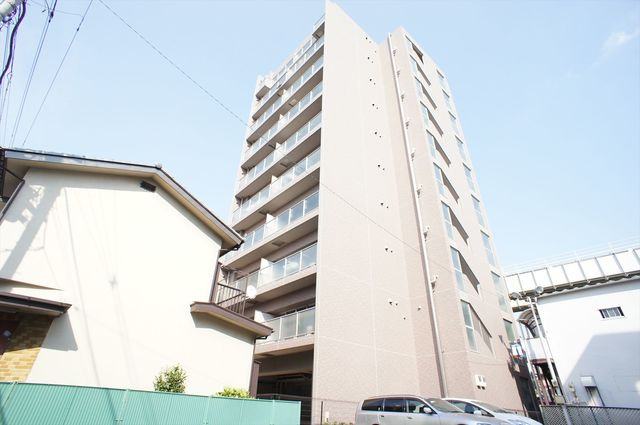 マリンパレス登戸の外観|現地待合せでご案内できます