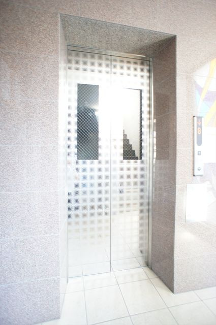 マリンパレス登戸のその他共用部分|エレベーター完備