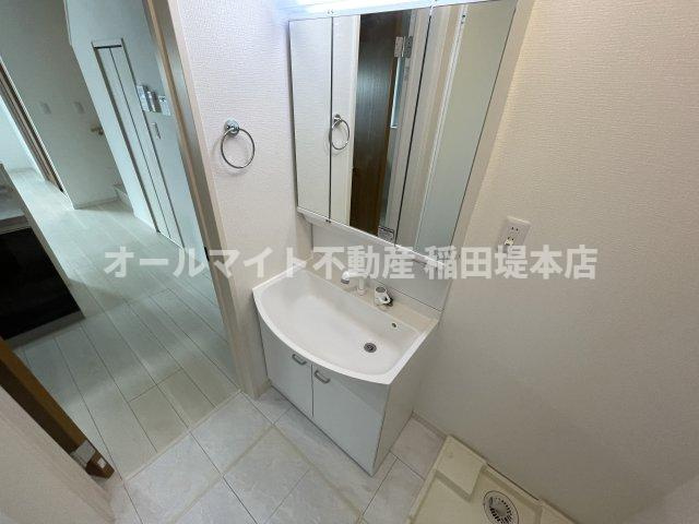 川崎市多摩区中野島６丁目の一戸建ての洗面所