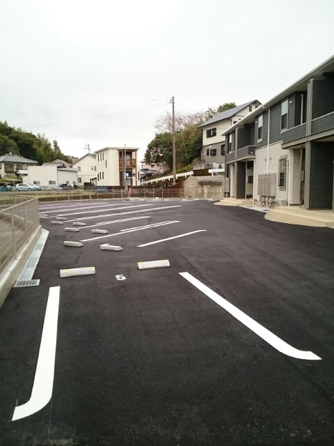 メゾン朝倉の駐車場|駐車場