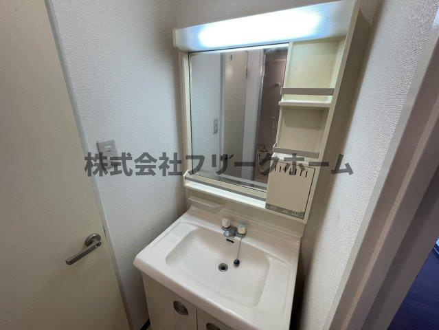 三鷹市牟礼１丁目の賃貸マンションの洗面所