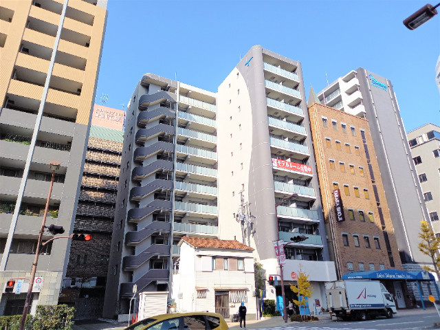 ラシュレ神戸北野の外観