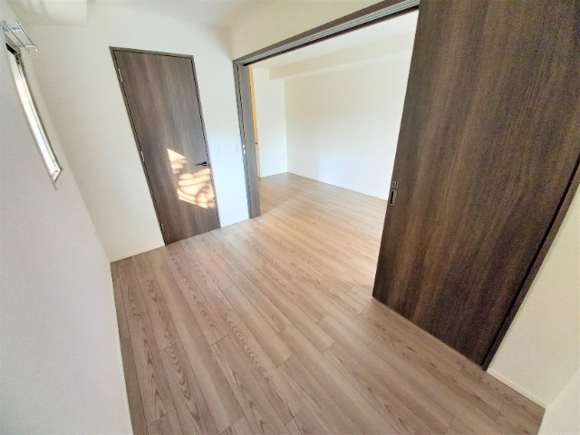 ラシュレ神戸北野の洋室