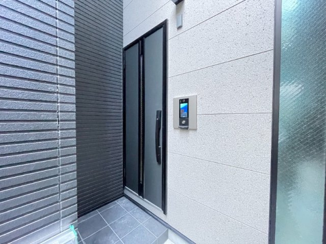 C-GRID脇浜のエントランス