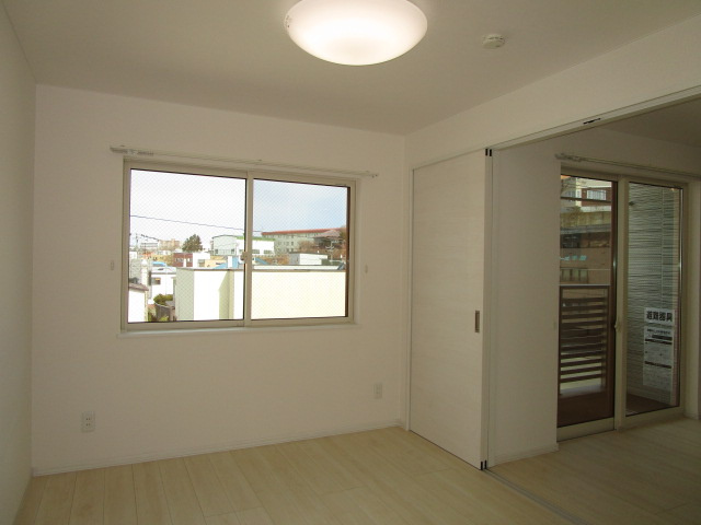 ラルーチェ（La Luce）の洋室