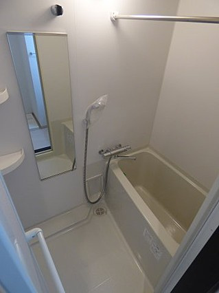 シュマンセプト神戸の浴室