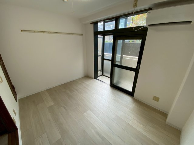 エステムコート東灘の居間・リビング