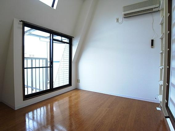 エステムコート東灘の居間・リビング