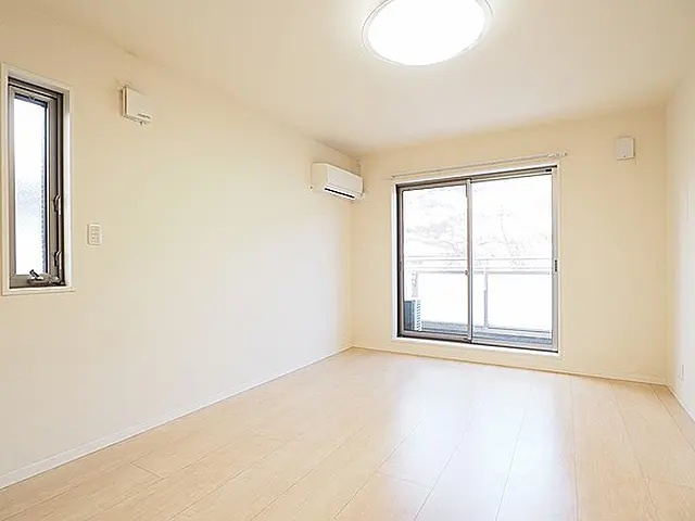 CERISE岡本（スリーズ岡本）の居間・リビング