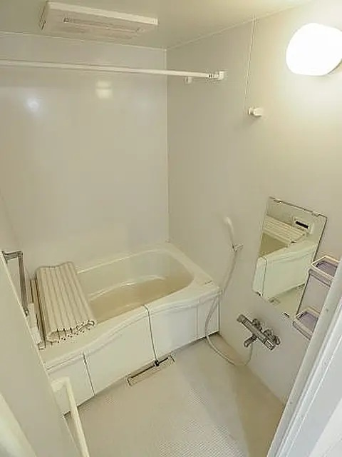 CERISE岡本（スリーズ岡本）の浴室