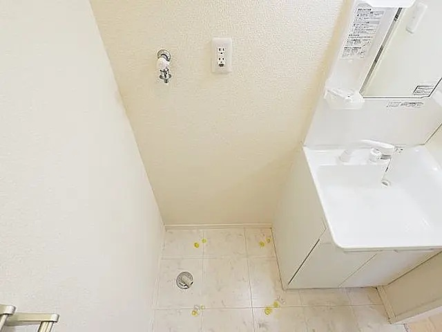 CERISE岡本（スリーズ岡本）の洗面所