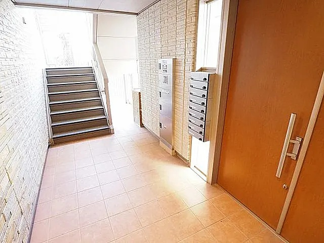 CERISE岡本（スリーズ岡本）のロビー