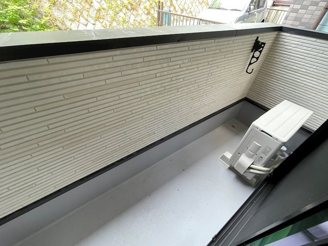 NET-K大倉山アークのバルコニー