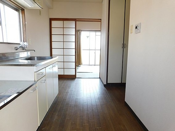 豊島マンションの居間・リビング